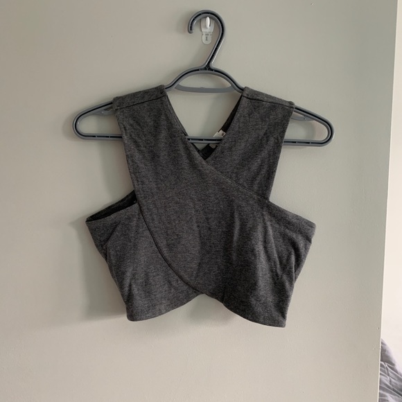 grey cutout tank from garage - Picture 2 of 6